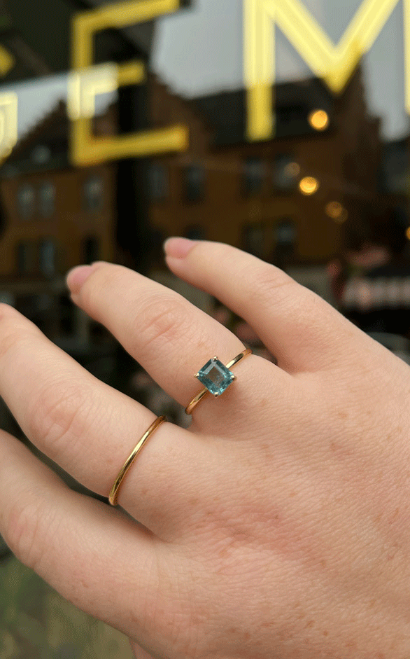 14k Gold Emerald Ring