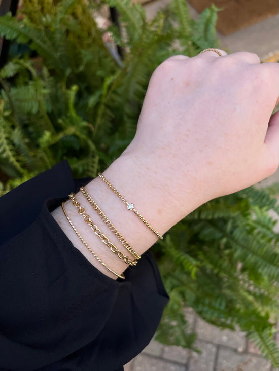 14k Gold Floating Diamond Box Chain Bracelet