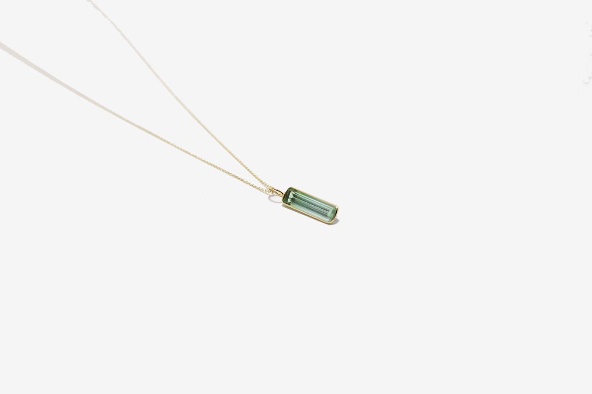 18k Gold Green Tourmaline Pendant Necklace