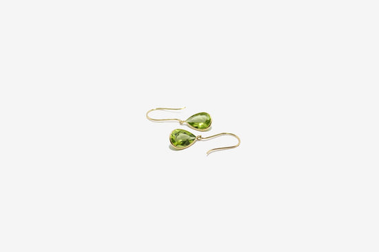 18k Gold Teardrop Peridot Earrings