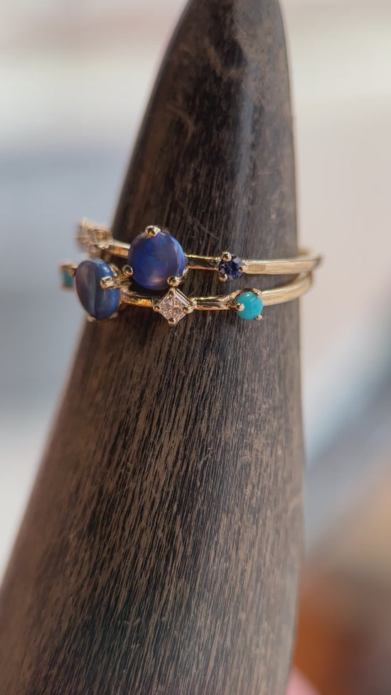 Load and play video in Gallery viewer, Petite Baleine Lightning Ridge Opal + Sapphire Dot Dash Ring
