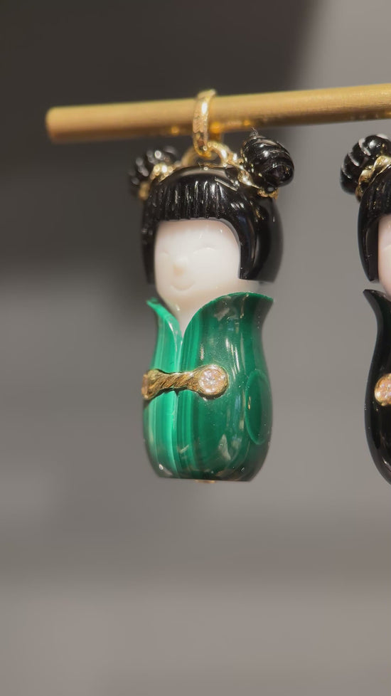 Load and play video in Gallery viewer, 18k Gold Carved Agate Chinese Doll Pendant
