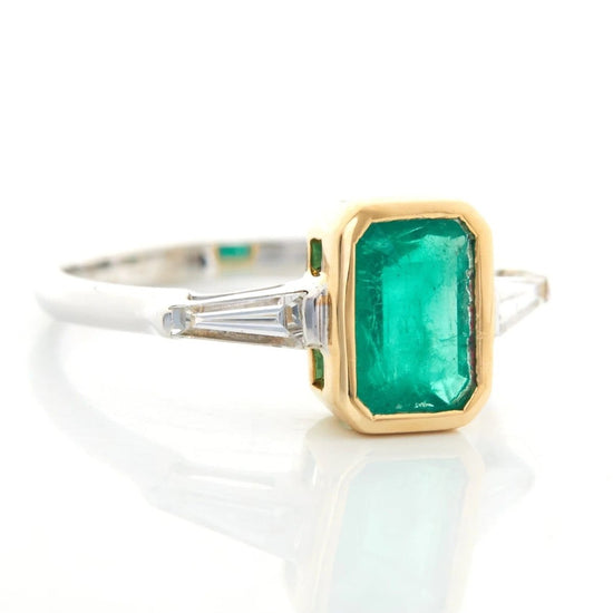 Yi Collection Brazilian Emerald & Diamond Eternal Ring