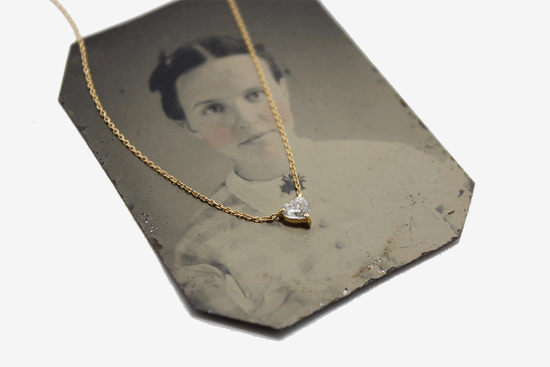 Load image into Gallery viewer, 18k Gold Medium Diamond Heart Necklace
