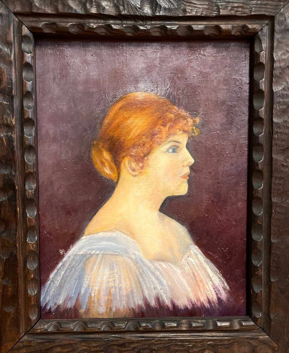 Load image into Gallery viewer, Antique Portrait Young Woman in Purple
