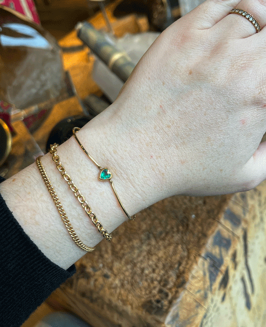 Load image into Gallery viewer, Emerald Heart Bangle
