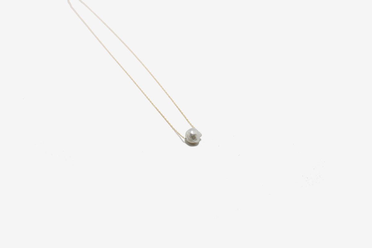 Petite Baleine 14k Single Keshi Pearl Necklace