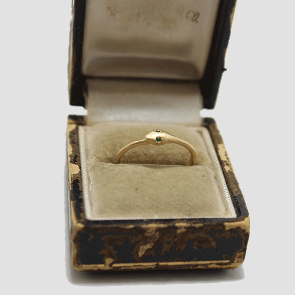 Petite Baleine 18k Gold Ouroboros Ring