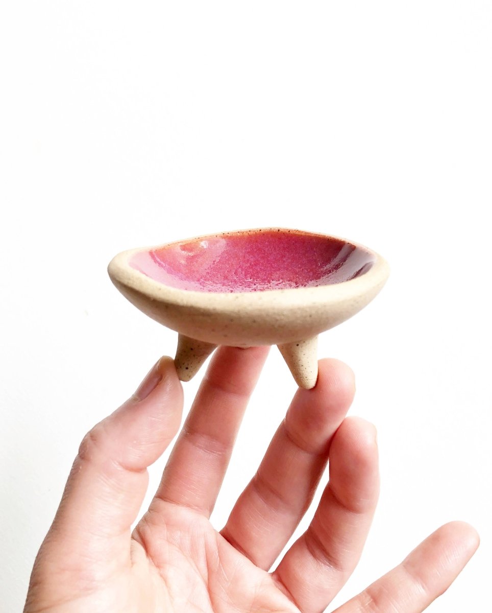 Load image into Gallery viewer, Plum Speckled Footed Trinket Dish
