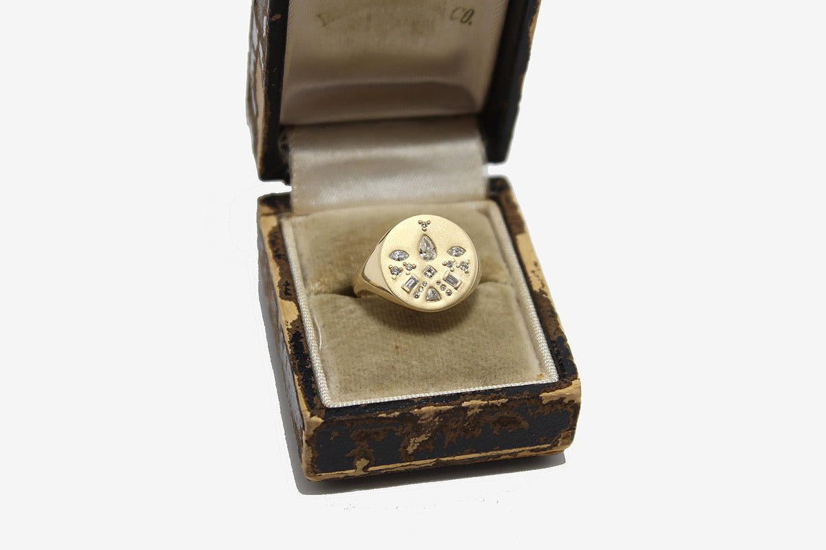 Load image into Gallery viewer, Zoe Chicco 14k Diamond Mosaic Signet Ring
